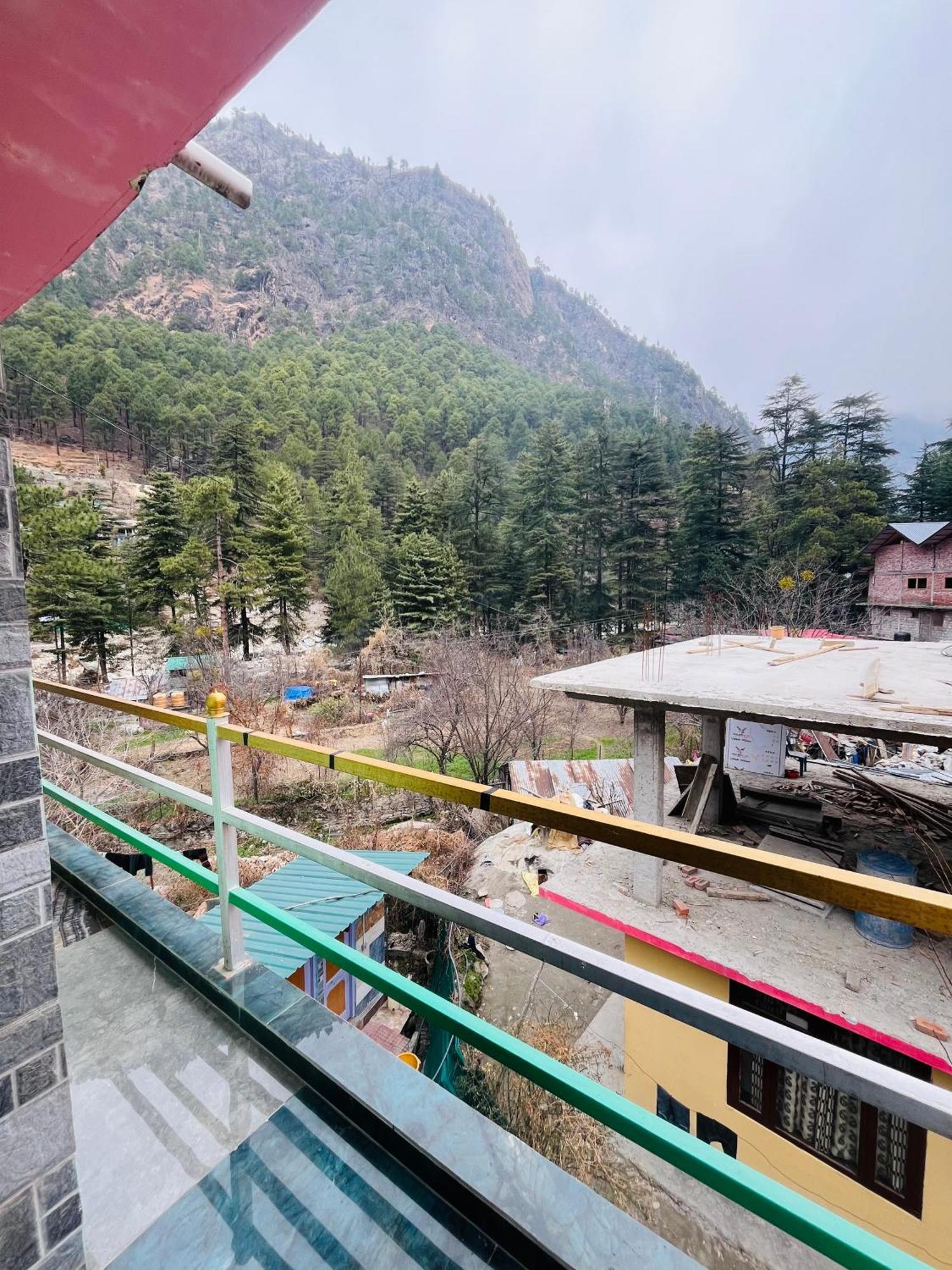 Hotel Dream Valley Kasol #Near Mall Road #River View #Parking #Gaming Zone #Open Terrace #Restaurant Exterior photo