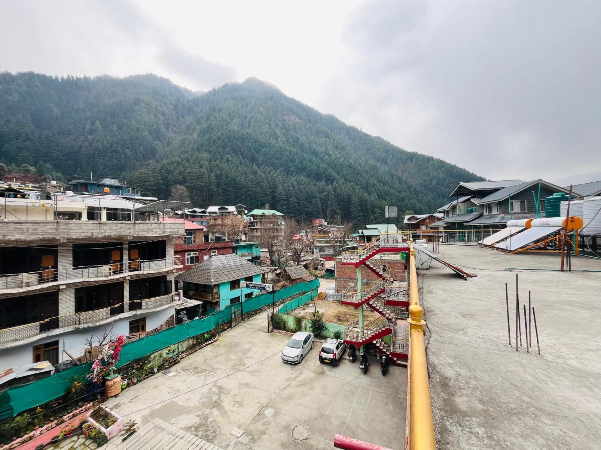 Hotel Dream Valley Kasol #Near Mall Road #River View #Parking #Gaming Zone #Open Terrace #Restaurant Exterior photo