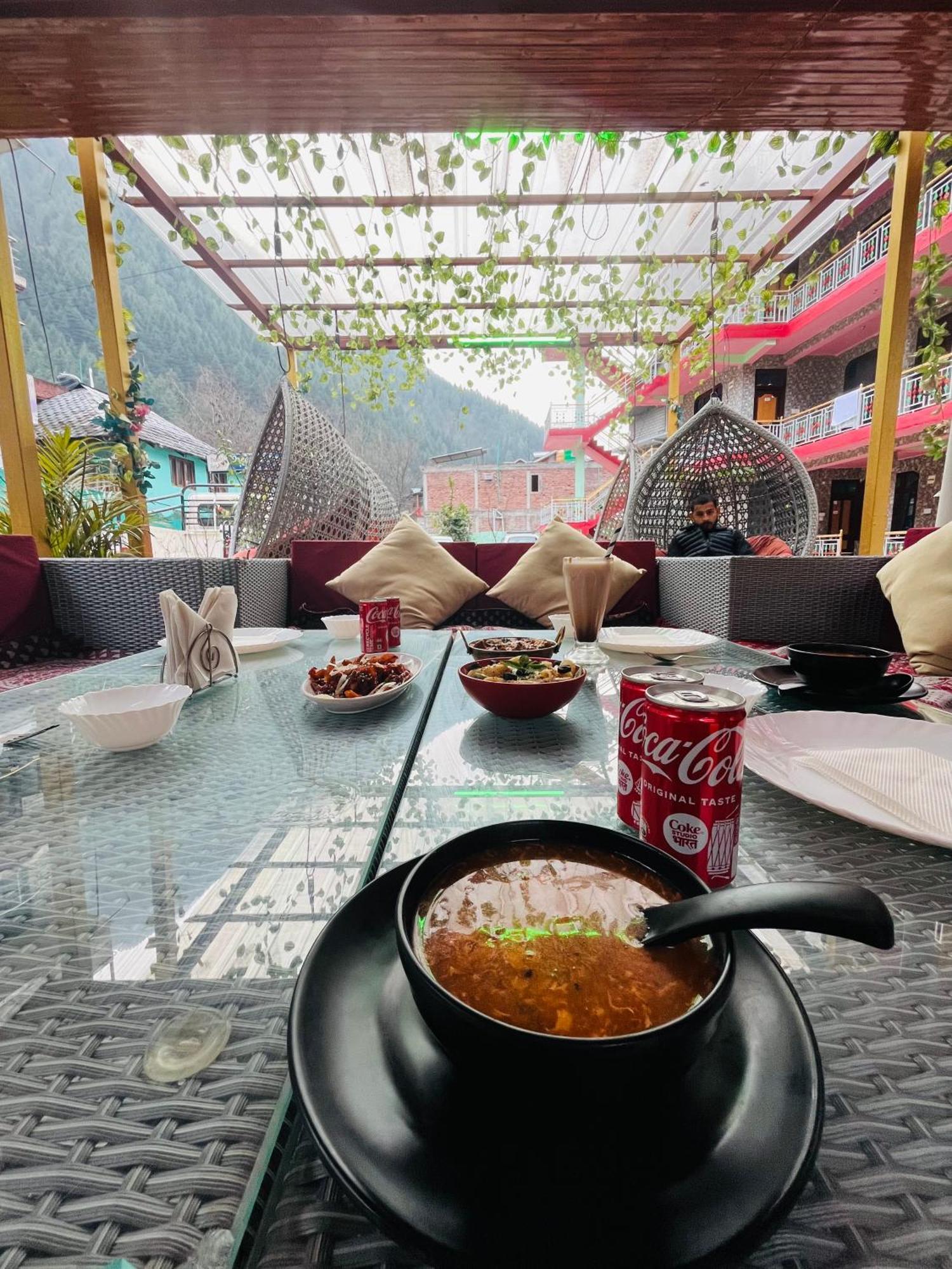 Hotel Dream Valley Kasol #Near Mall Road #River View #Parking #Gaming Zone #Open Terrace #Restaurant Exterior photo