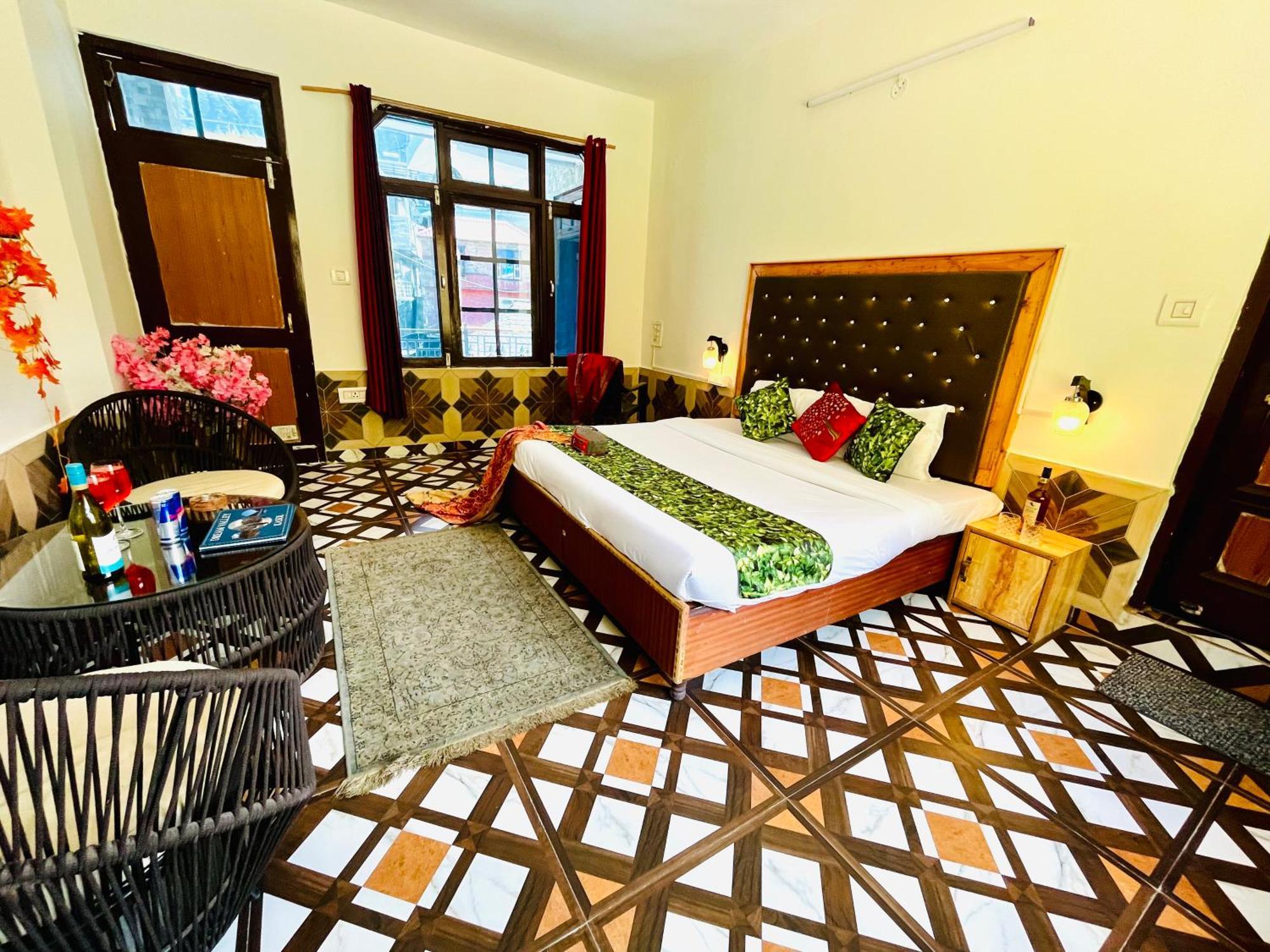 Hotel Dream Valley Kasol #Near Mall Road #River View #Parking #Gaming Zone #Open Terrace #Restaurant Exterior photo